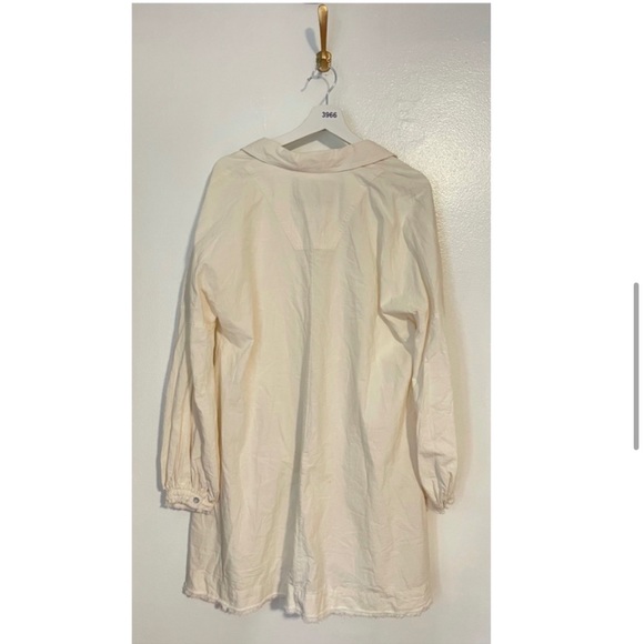 FREE PEOPLE Whistler Oversize Button-up Top in White Size Medium NWOT - Picture 5 of 5